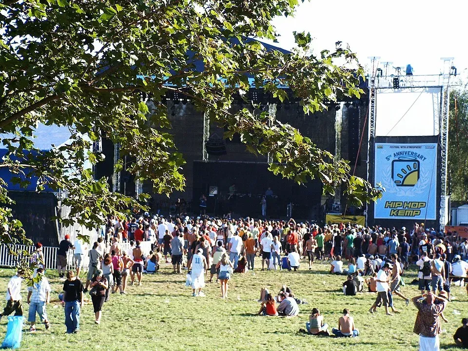 Hip Hop Kemp chce vstát z mrtvých. Festival bez důvěry je jen logo...